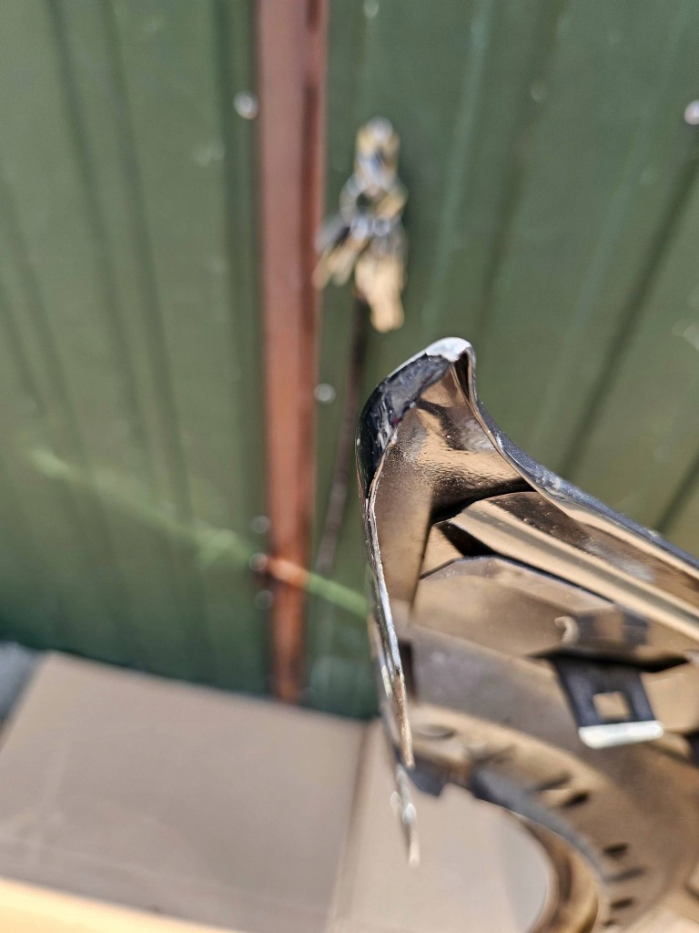 фото №12, Audi e-tron крила передній