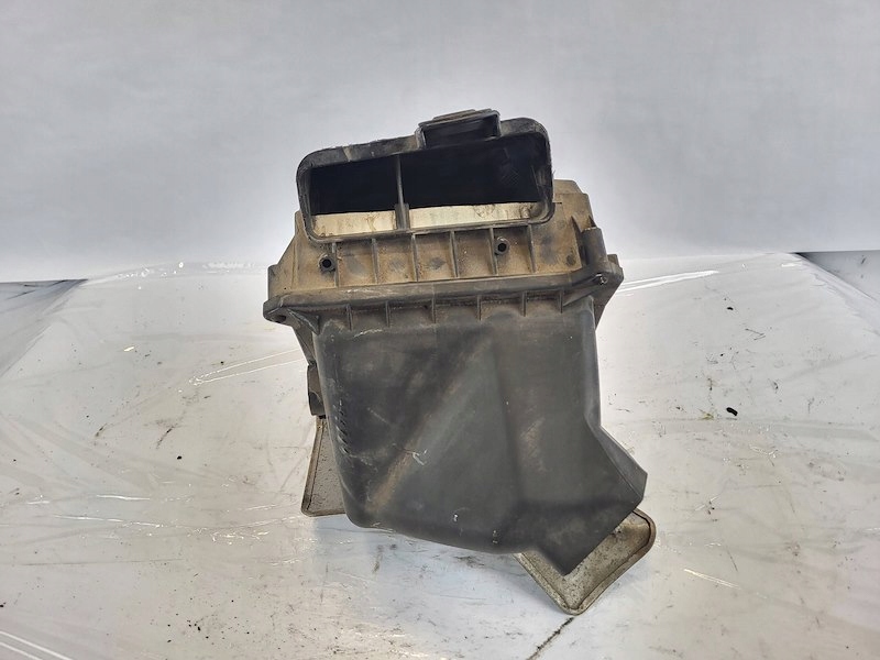 фото №9, Корпус захист фільтра повітря 06b133835bd audi a4 b6 8e2 2.0 20v alt