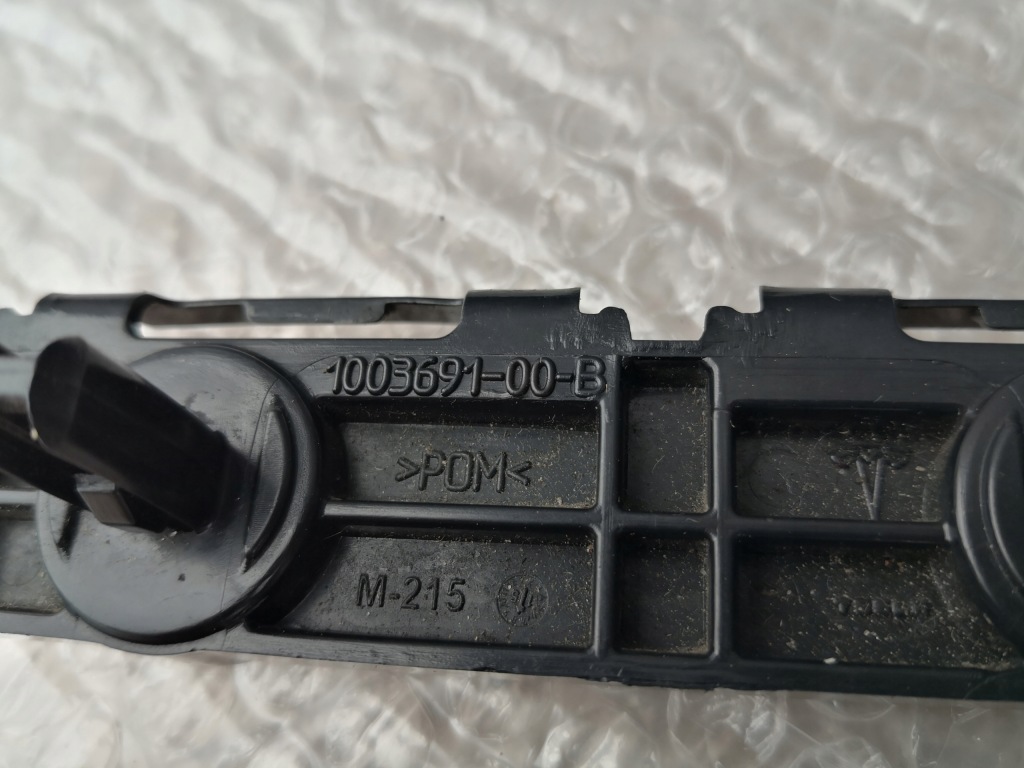 Tesla s кронштейн  кронштейн порог задний 1003691-00-b Киев