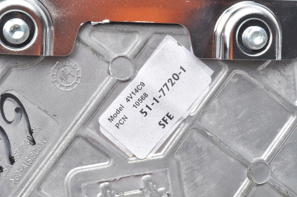 фото №6, Bentley bentayga молдинг дверь правая перед 36a867330 18r