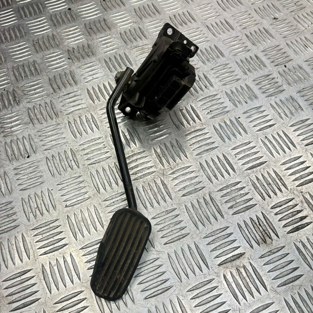 фото №1, Потенциометр педаль газа xc90 i