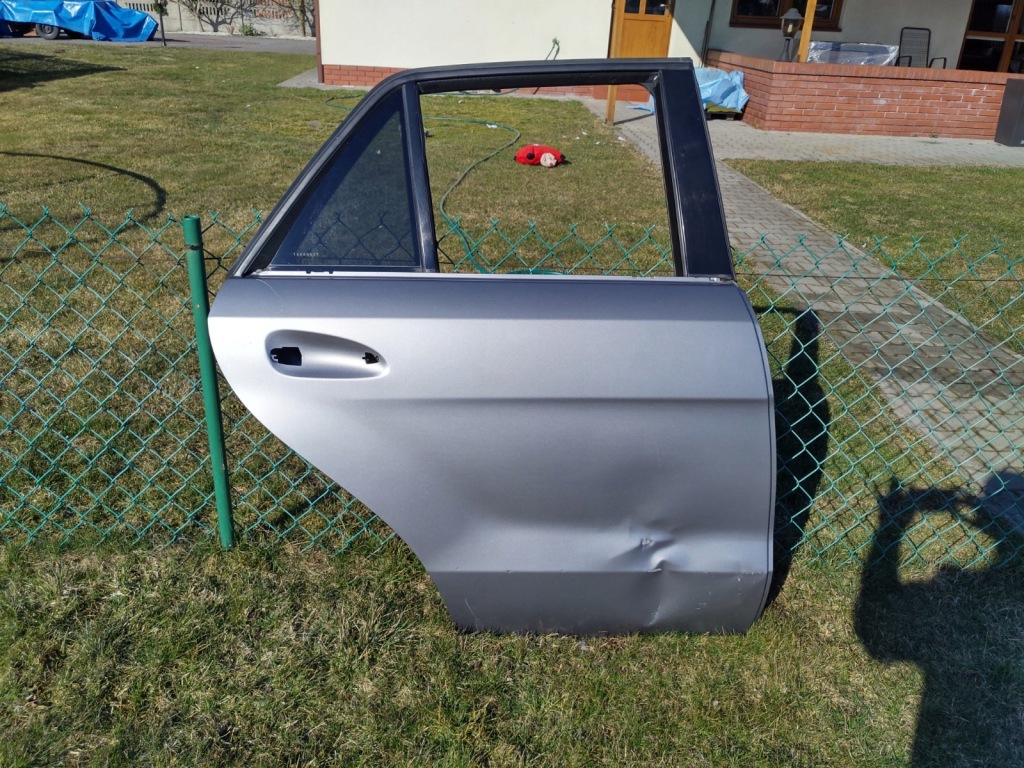 фото №2, Mercedes ml w166 дверь задняя правое