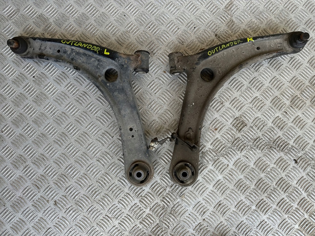фото №1, Рычаг kompletny правый левый outlander iii