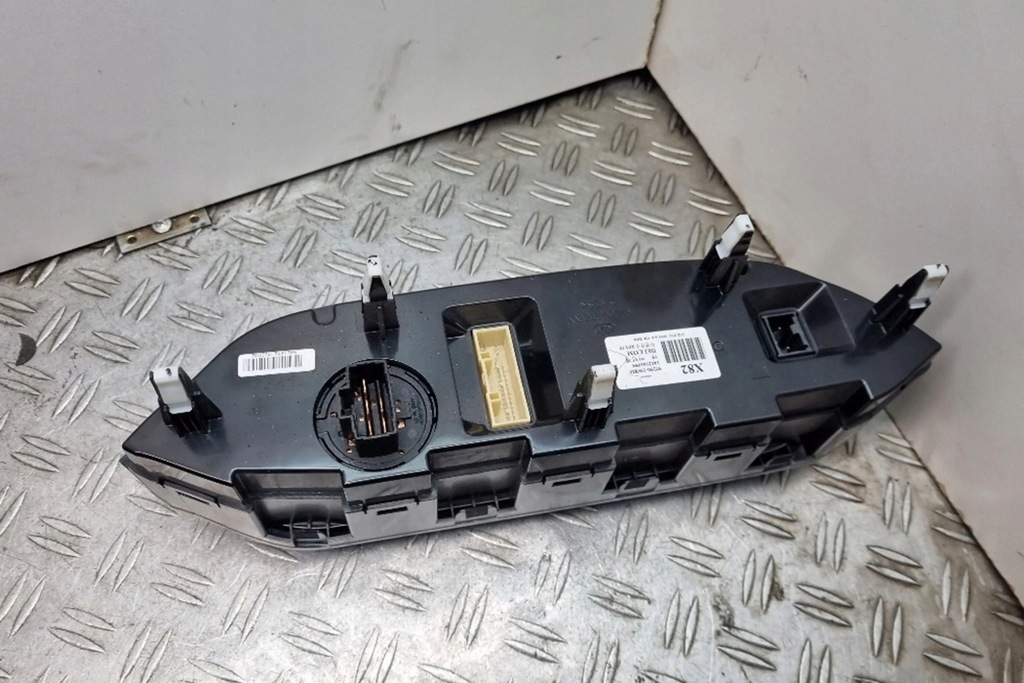 фото №8, Блок управляющий кондиционера kia rio iii ub 972501w820 2016