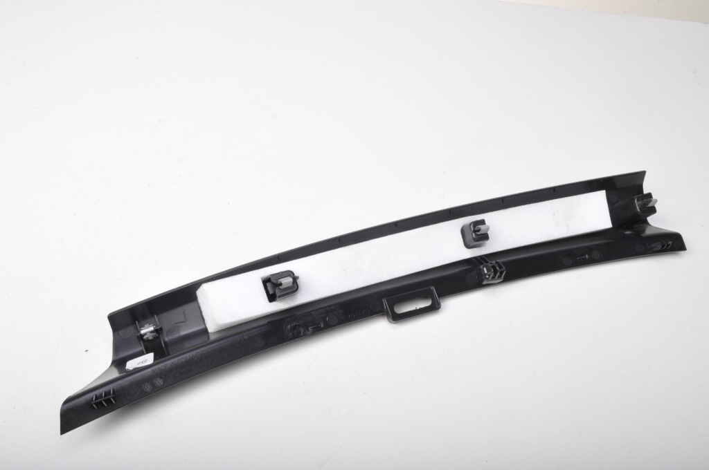 фото №4, Volvo v60 ii защита стойка правый задняя 31479237