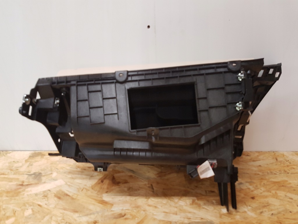 фото №5, Бардачок пассажира maserati levante 670043149