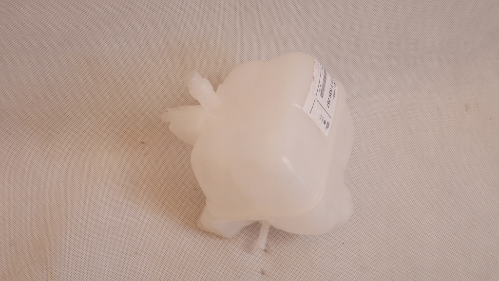 Bmw i8 mini r56 r57 r60 бачок расширительный Цена