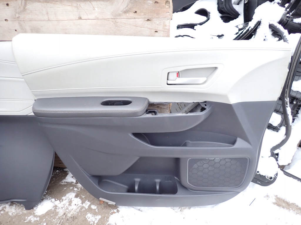 фото №11, Обивка kpl. сиденья заднее сиденье обшивки кожа toyota sienna 2021