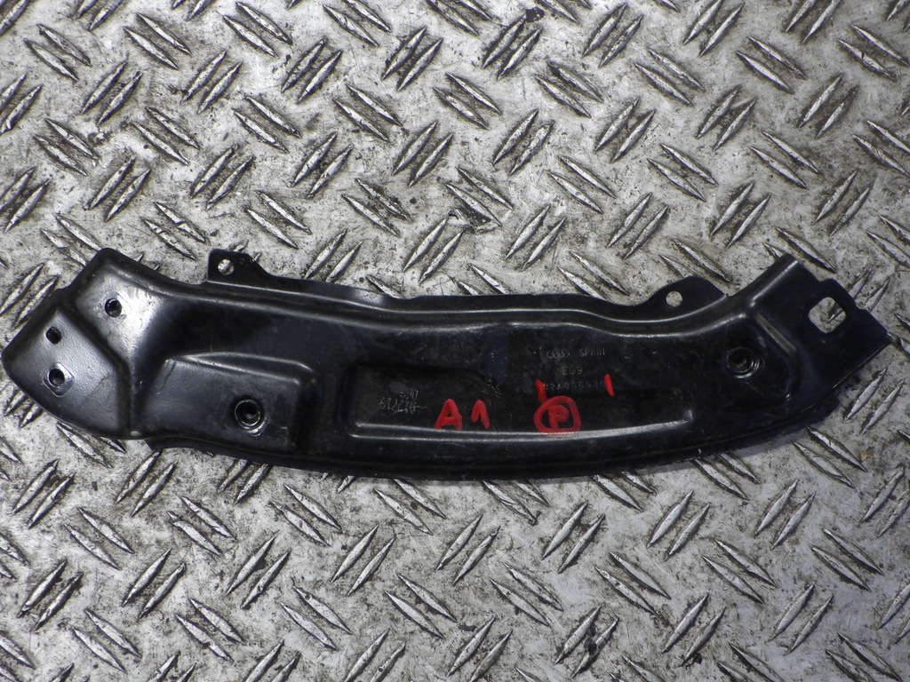 фото №1, Audi a1 ii 82a кронштейн кронштейн правий перед 19-