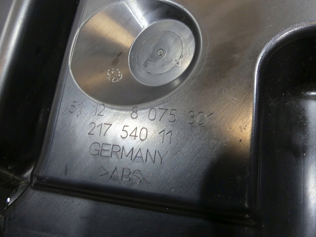 фото №8, Bmw 8 g16 кронштейн адаптер напрямна бампера задня 8075301 8075302 8075305