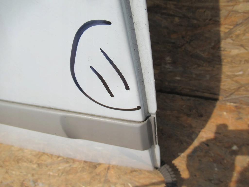 фото №7, Дверь задняя правое renault modus 04-