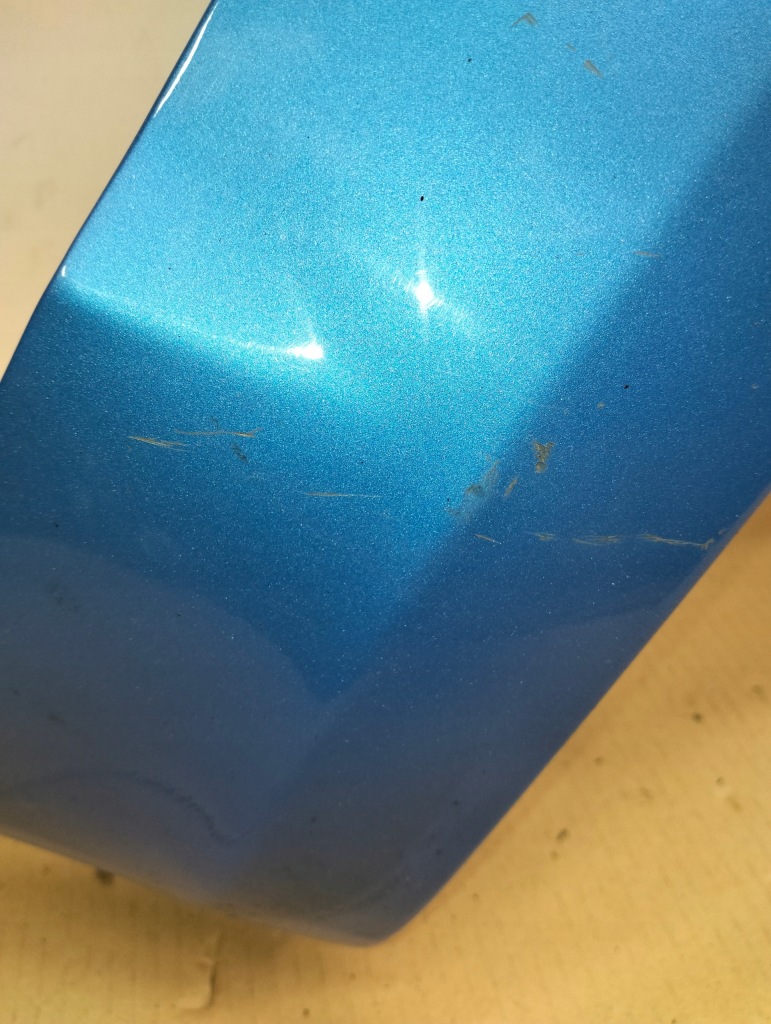 Купити Крило правий перед ford c-max mk1 рестайлінг  lata 07-10 колір q8