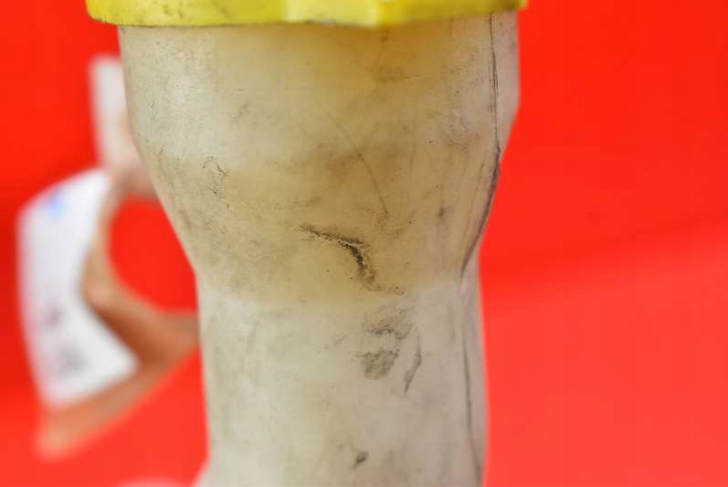 фото №8, Бачок омивача 04894274aa chrysler pacifica 1 i 4.0 v6 07r