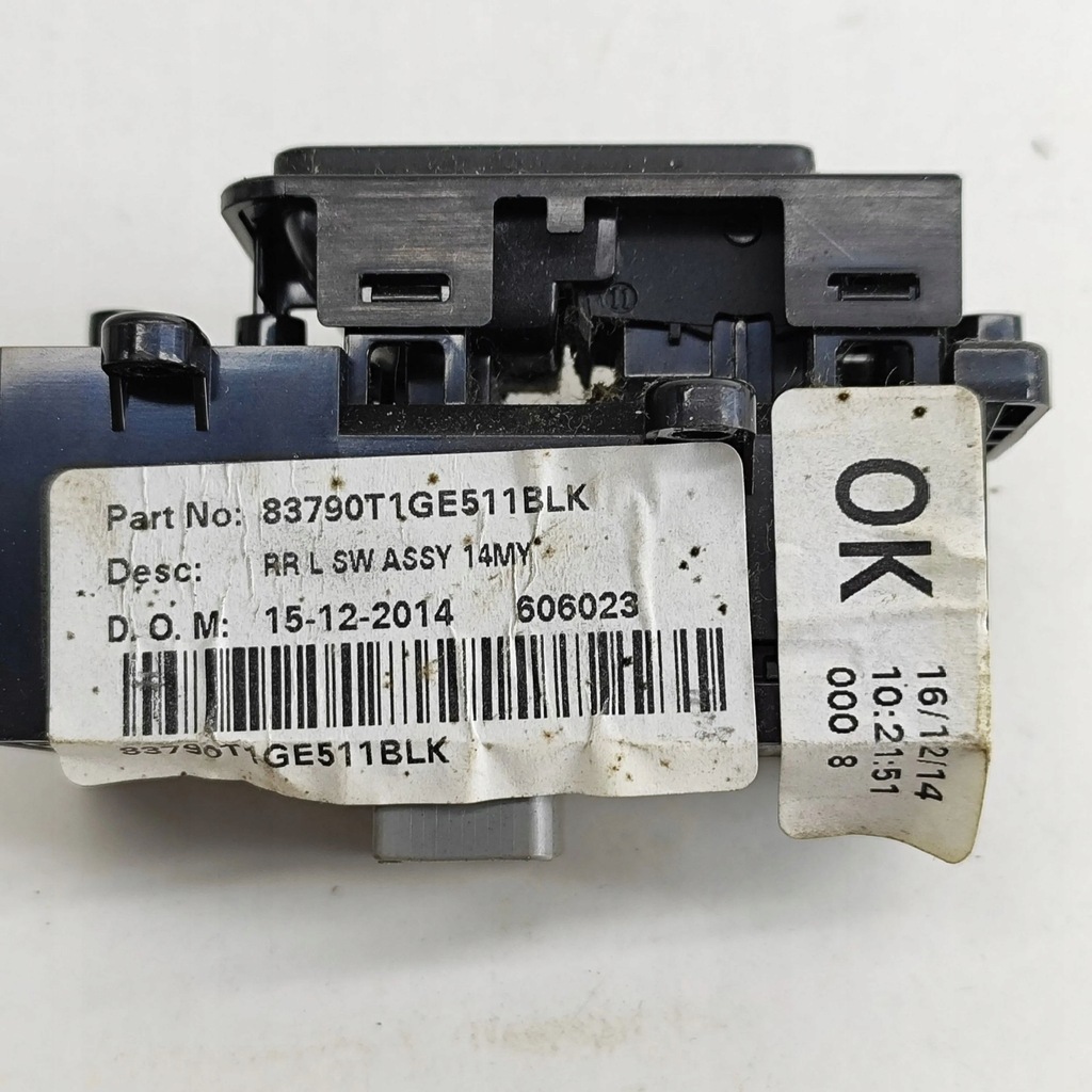 фото №8, Honda cr-v 2015 задня сторона ліва кнопки вікон