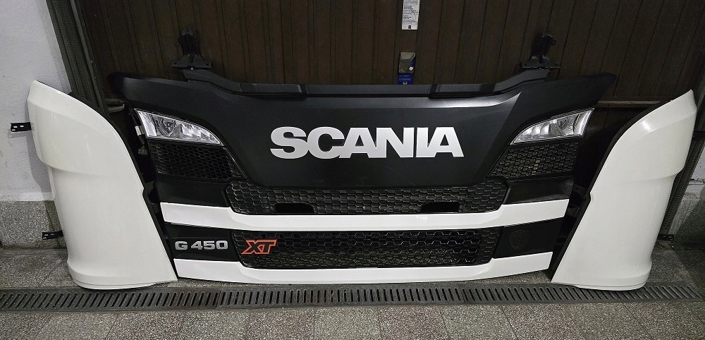 фото №1, Капот решётка радиатора scania g 450 xt