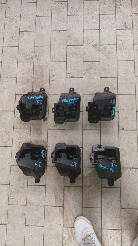 фото №1, Направляющая бампера задняя renault clio v левая правая 850450952r 850443575r