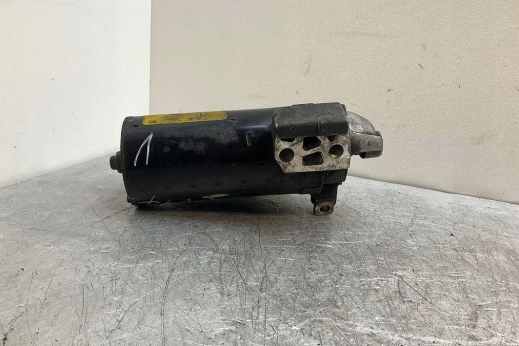 Стартер bmw 5 touring f11 7812034 2.0l дизель 2011 с Разборки