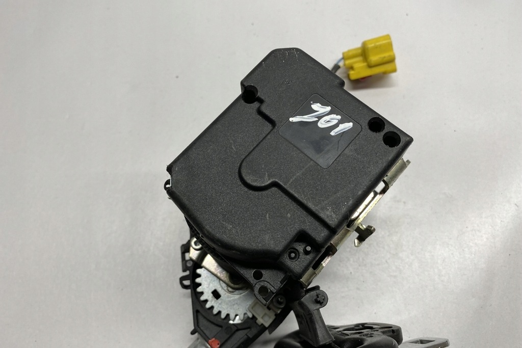 фото №7, Pas безопасности задний правый jaguar s-type x200 rearrh 2.7l дизель