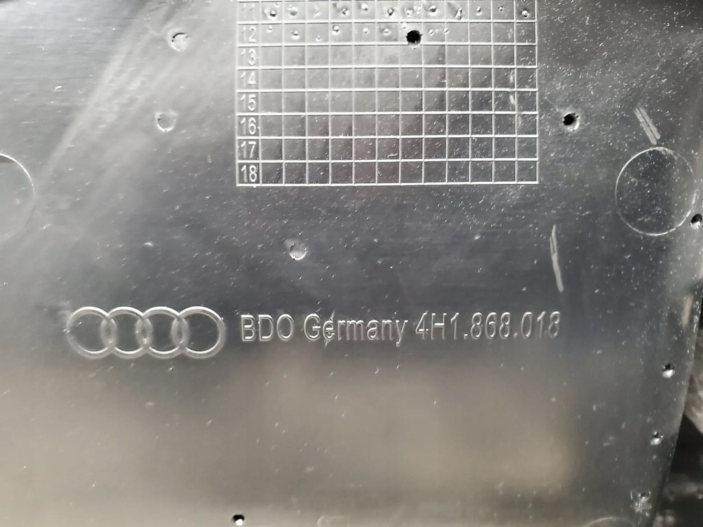 фото №6, Audi a8 s8 d4 4h 4h1868018 po права обшивки двері