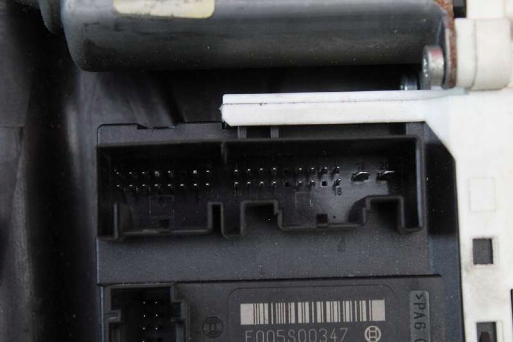 фото №5, Підйомник скло лівий перед eu 3c8837755d vw passat cc 08-12