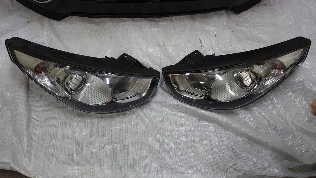 фото №7, Hyundai ix35 перед капот бампер лампи pas крила