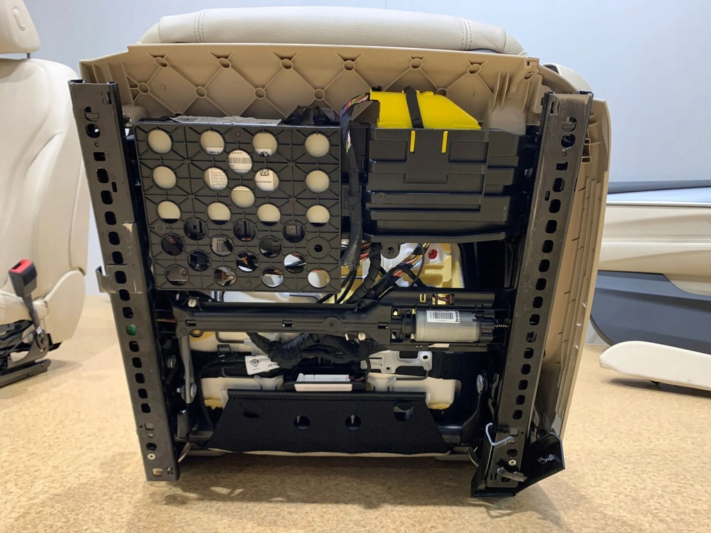 фото №10, Bmw 6 g32 сиденья заднее сиденье обшивки салон canberra bowers