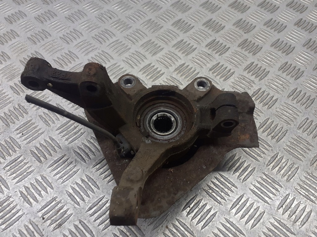 фото №1, Поворотний кулак ступиця лівий перед lancia musa 1.4 16v