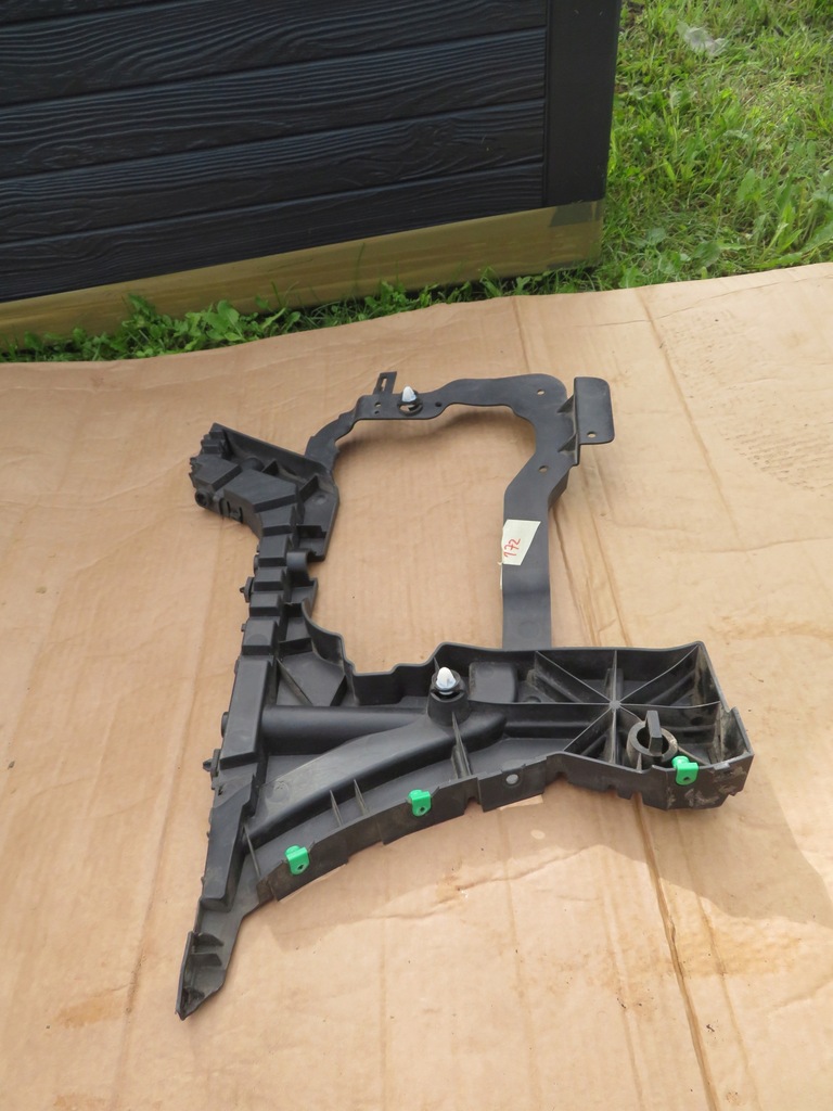 фото №10, Volvo v90 напрямна бампера задня правий 31425066