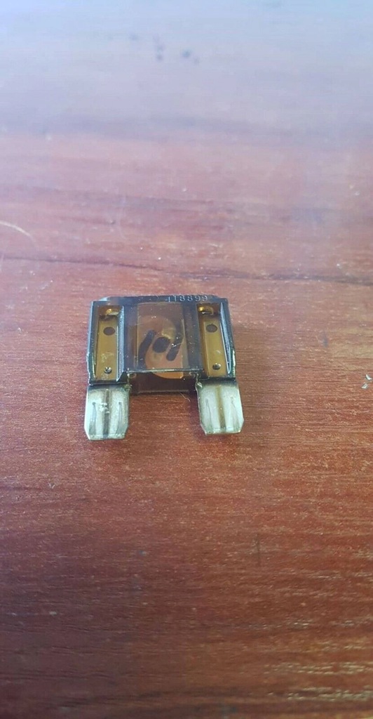 фото №1, Предохранитель bmw 7 e65 e66 4635023