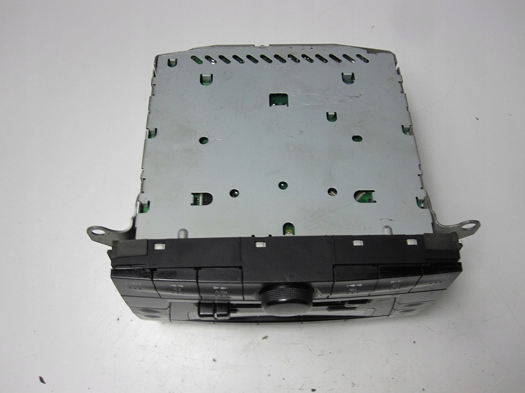 фото №9, Радиопроигрыватель cd mazda mpv 2000r