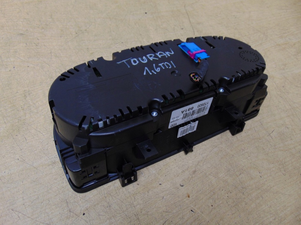 фото №13, Счетчик приборная панель vw touran 2010- 1.6 tdi 1t0920881a