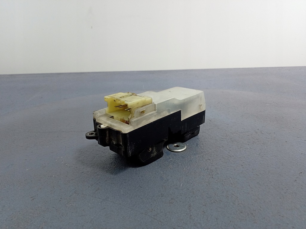 фото №5, Toyota rav 4 i 94- панель окон левый перед