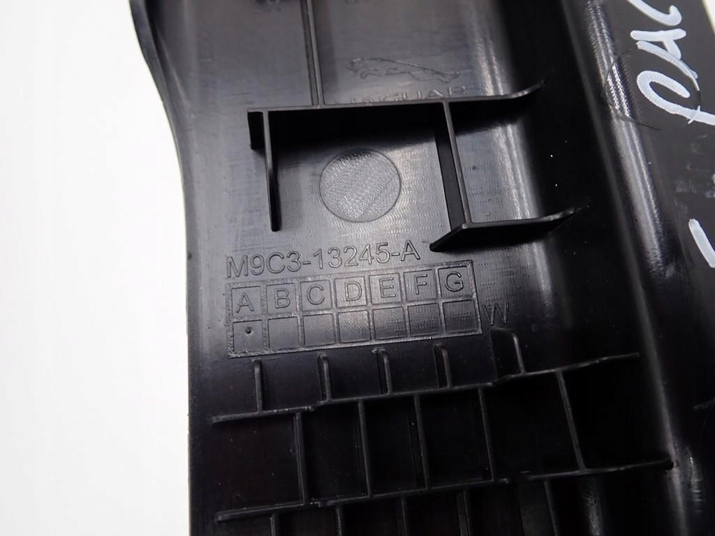 Молдинг накладка порог левая задний jaguar e-pace 21r Оригинал