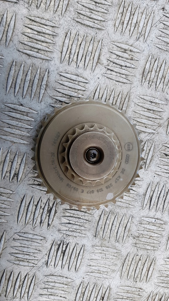 фото №1, A6 c6 колесо зубчатое распределительного вала 2.7 3.0 tdi 059109077e