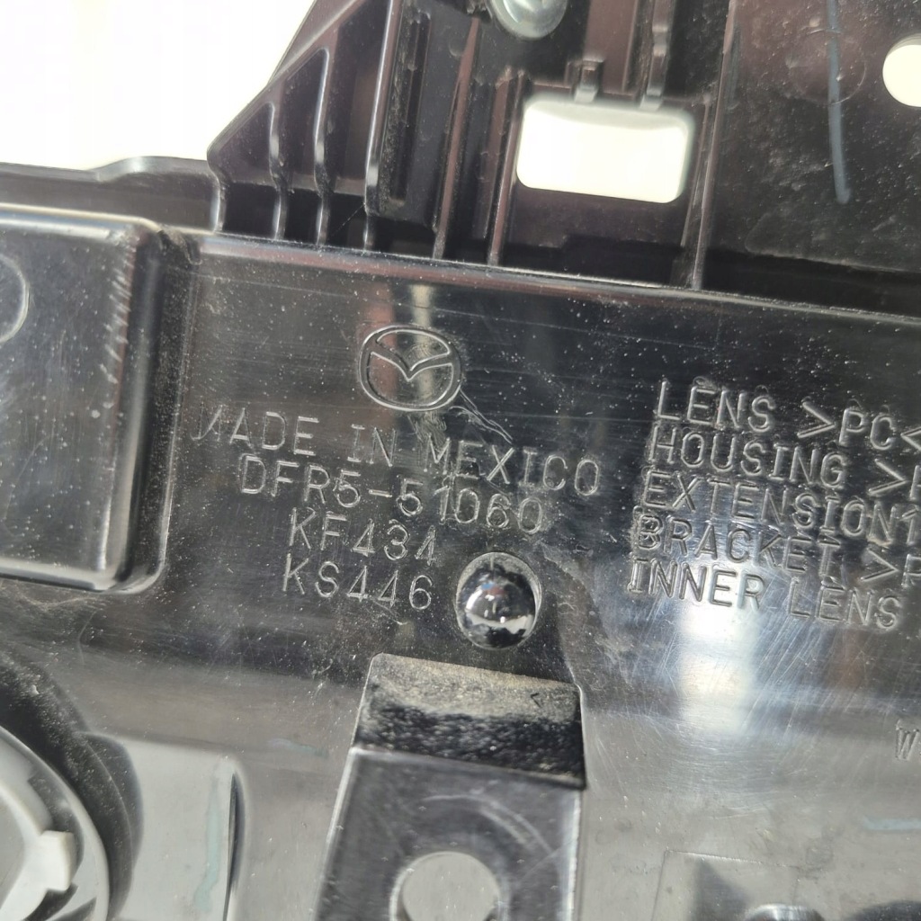 Mazda cx-30 19- led протитуманна фара правий в Україні