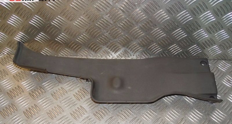 фото №1, Isuzu nqr 4.8 захист молдинг правий задня
