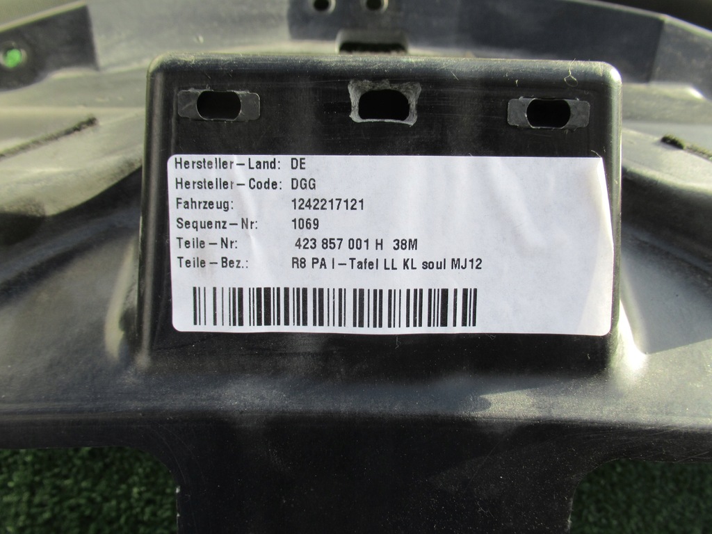 фото №16, Audi r8 приборная панель консоль pulpit parapet 423857001h