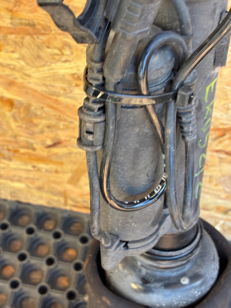 Mercedes r klasa амортизатор правий лівий пневмоподушка комплект Доставка