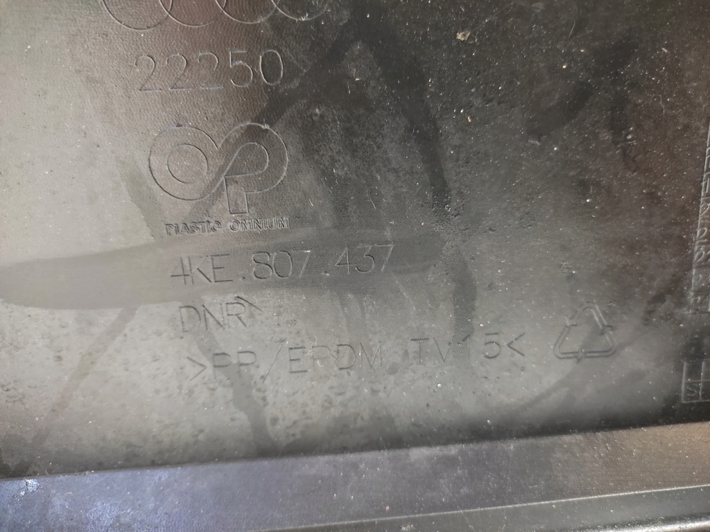 фото №8, Audi e-tron 4ke бампер передний перед 2018- 6pdc