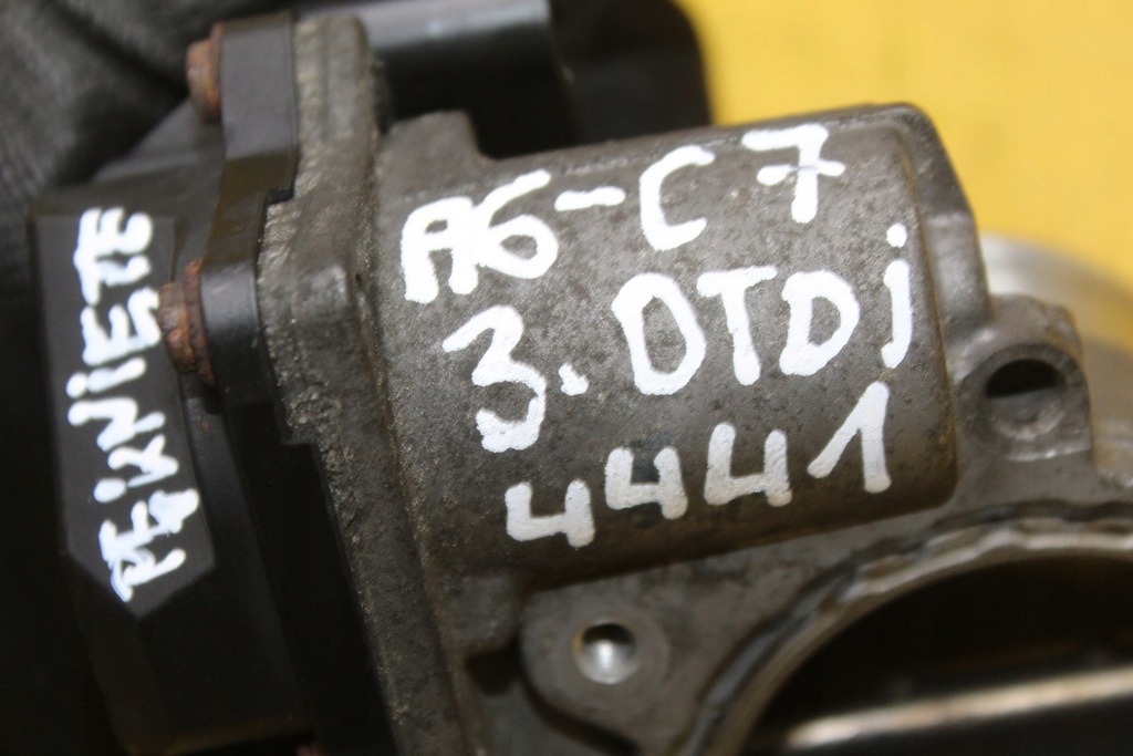 фото №12, Дроссельная заслонка 059145950aa cla a6 c7 3.0 tdi