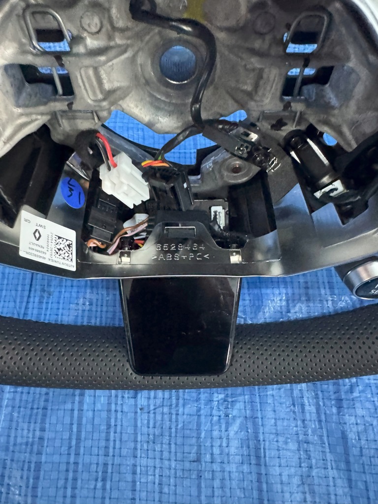 фото №11, Воздуховод многофункциональный renault megane v e-tech 484009233r