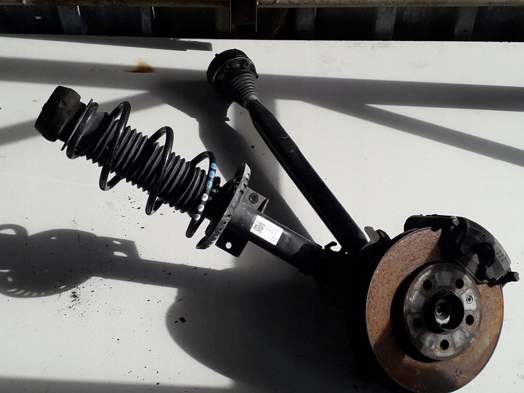 фото №1, Audi a1 mcperson поворотный кулак приводной вал правая