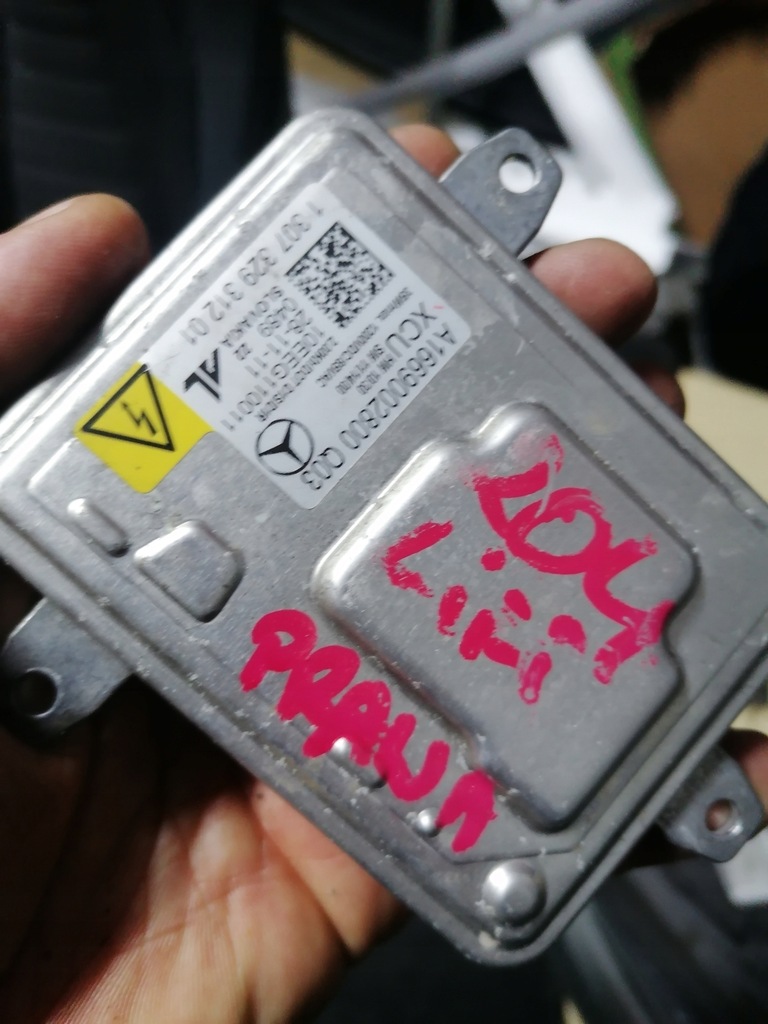 фото №1, Mercedes w204 lift преобразователь лампы модуль w166