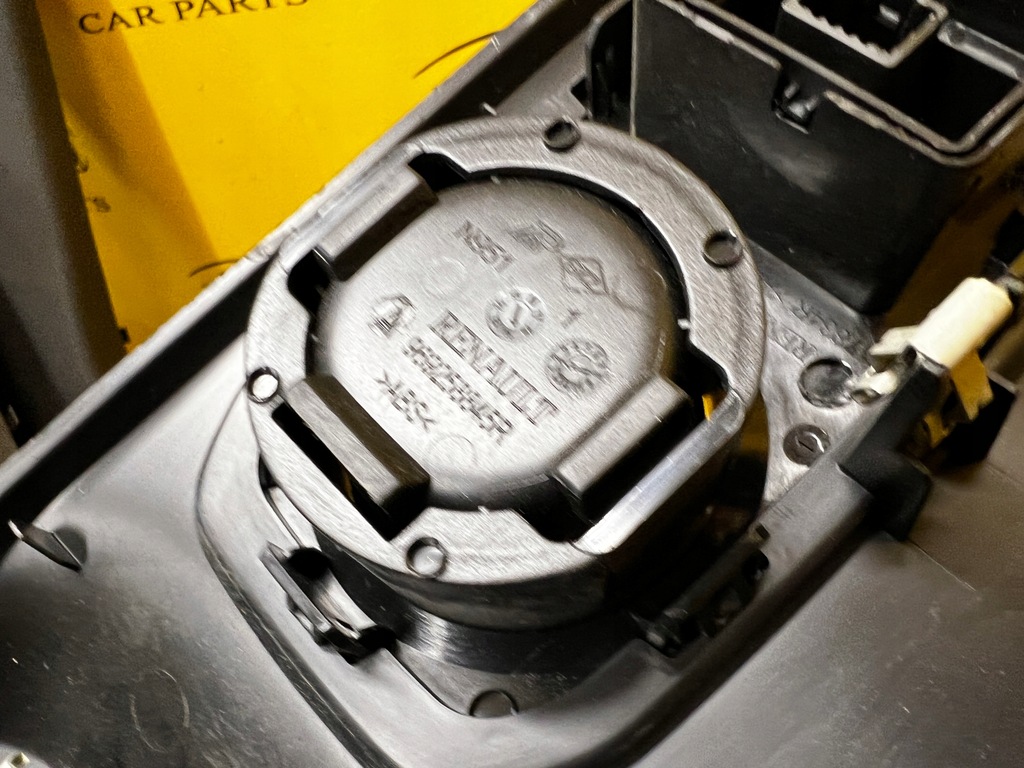 фото №8, Накладка полка туннель среднего dacia duster ii