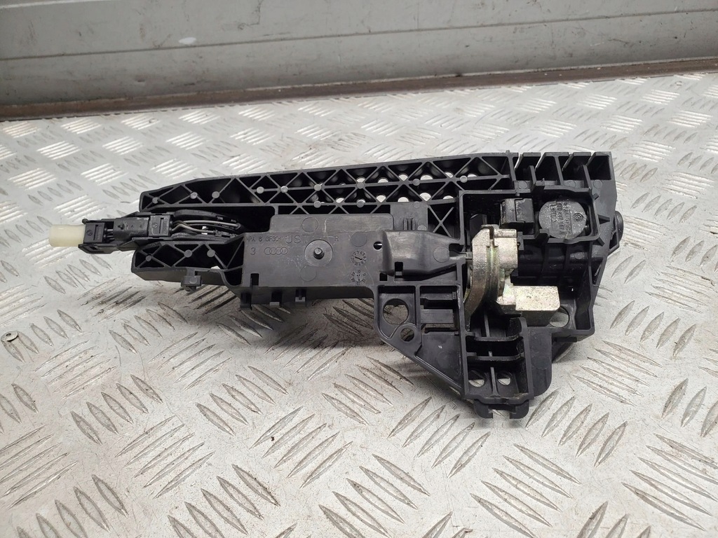 фото №7, Audi a8 s8 d4 4h 2011 задняя сторона правая ручка наружная дверь задних