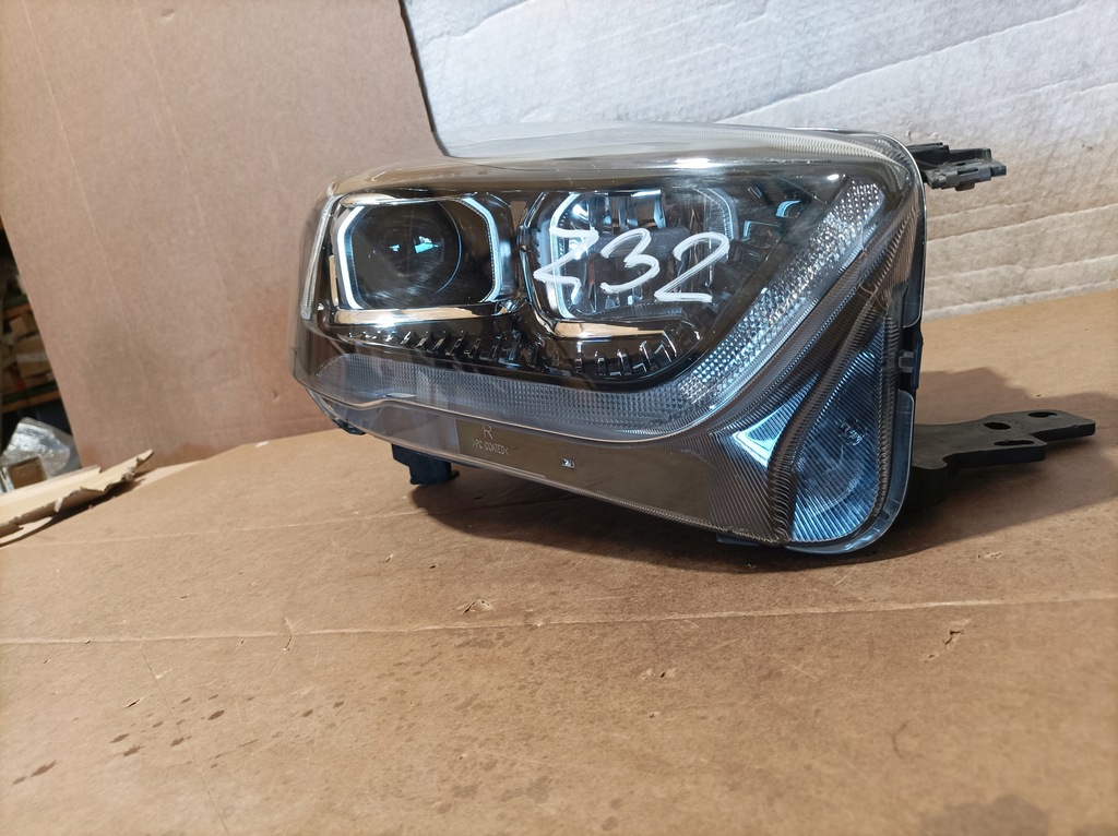 фото №1, Лампа передня права ford kuga mk2 lift