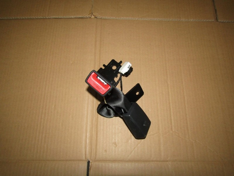 фото №2, Kia niro ii 2 клипса замок поперечина ремней задние задняя задняя