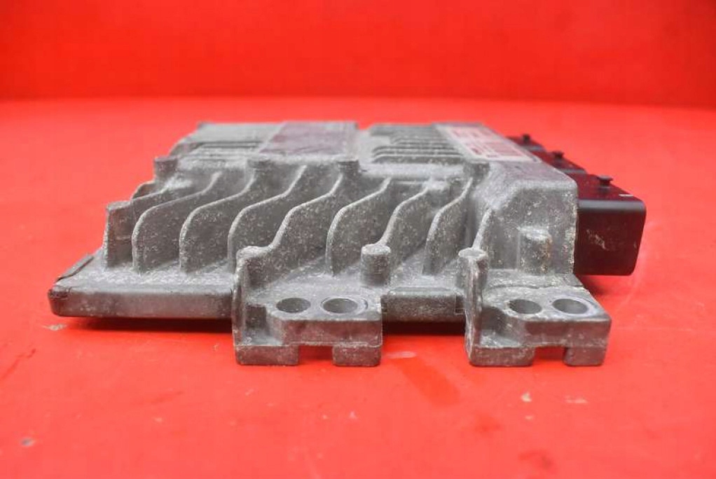 фото №7, Бортовий комп'ютер блок керування двигуна 8200565863 nissan tiida 1 i 1.5 dci 106 km 04-08