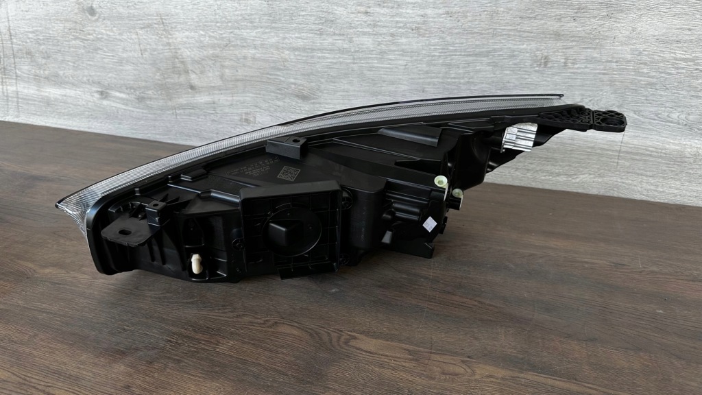 Ford focus mk4 рестайлінг  фара правий full led нова Ціна