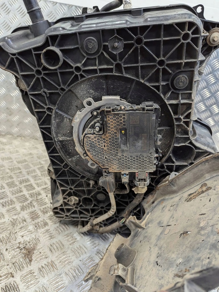 фото №7, Renault trafic iii 2.0 dci 2019-2024 бак adblue